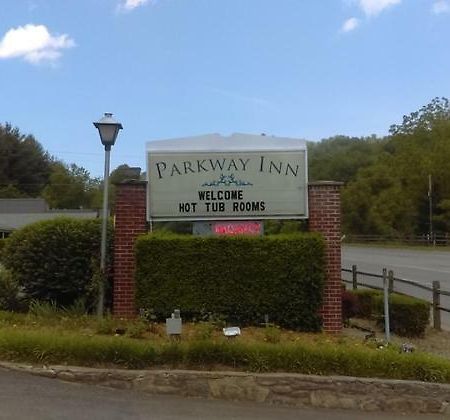 Parkway Inn Waynesville Esterno foto