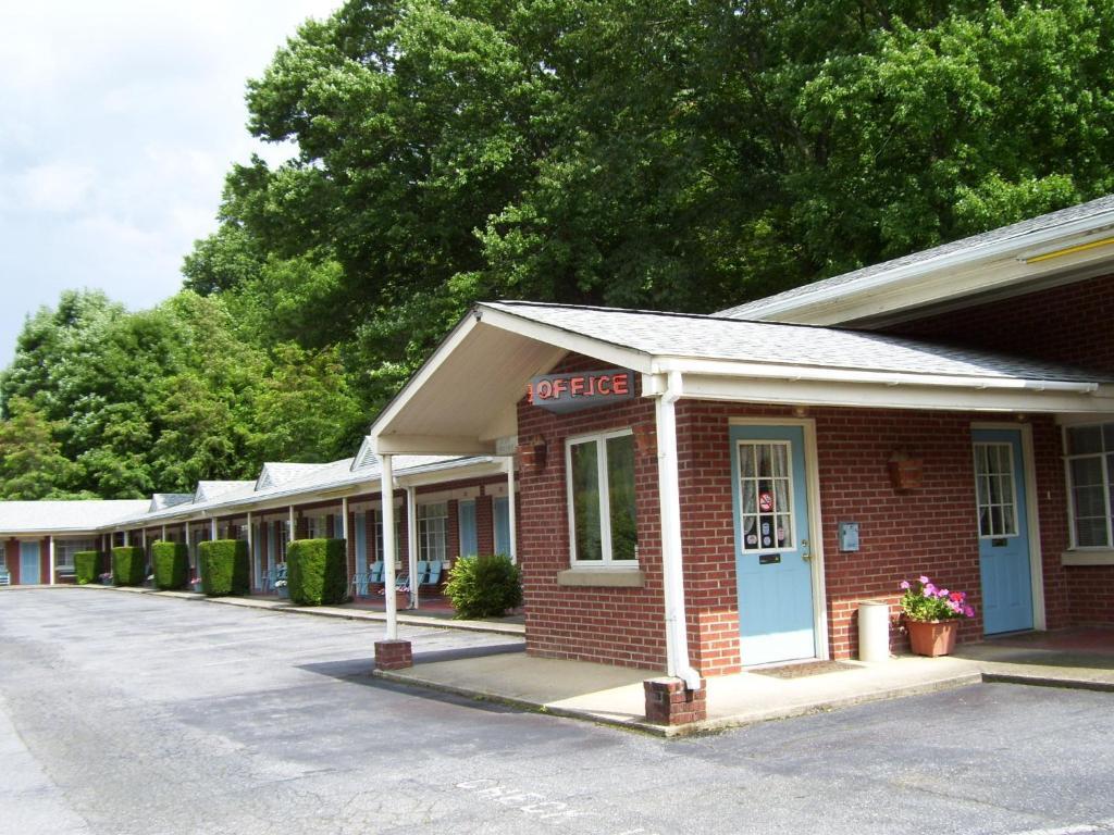 Parkway Inn Waynesville Esterno foto